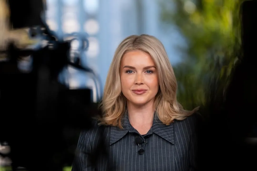 Opinião | Quando o secretário de imprensa da Casa Branca diz “sua mãe”, não é brincadeira. É a mensagem.