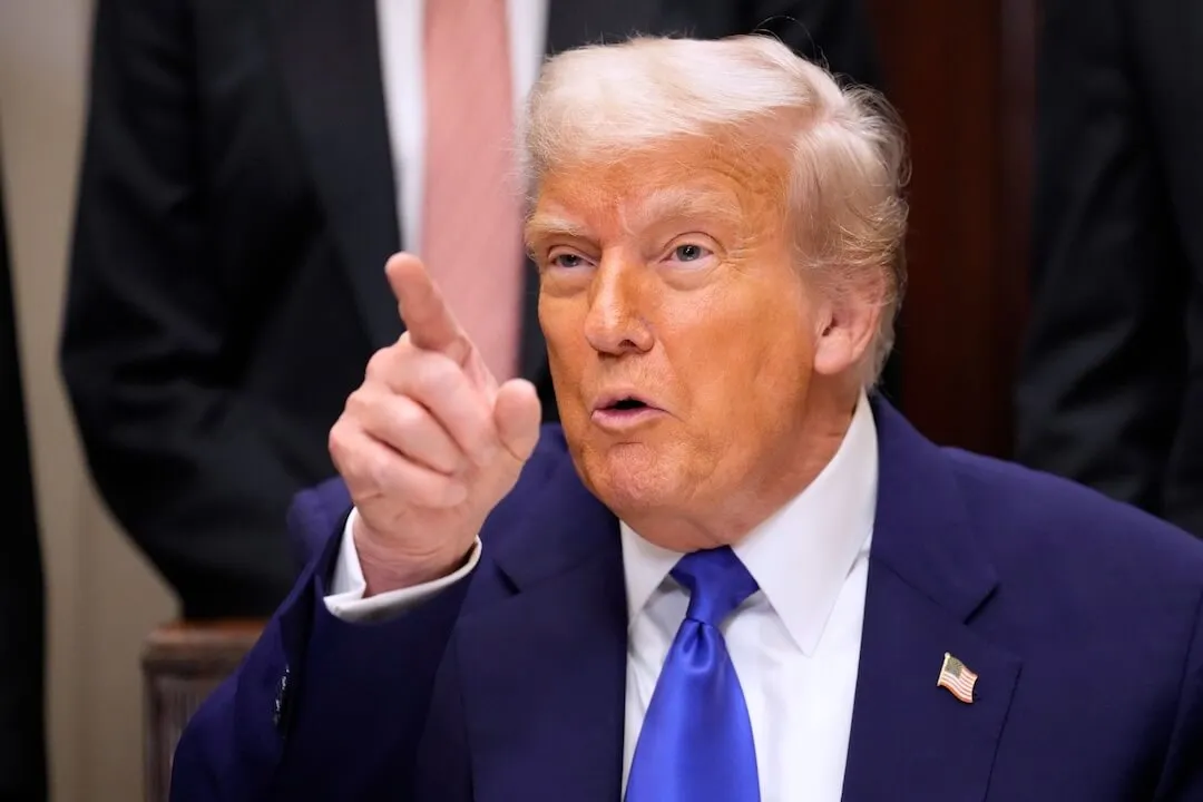 Opinión | En lugar de responder preguntas de ética legítimas, Trump va a su libro de jugadas y los insultos a un periodista