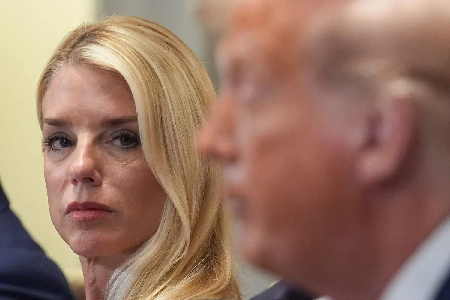 Opinión | La administración de Trump se esfuerza por acabar con las conversaciones sobre Epstein, pero MAGA no lo permite