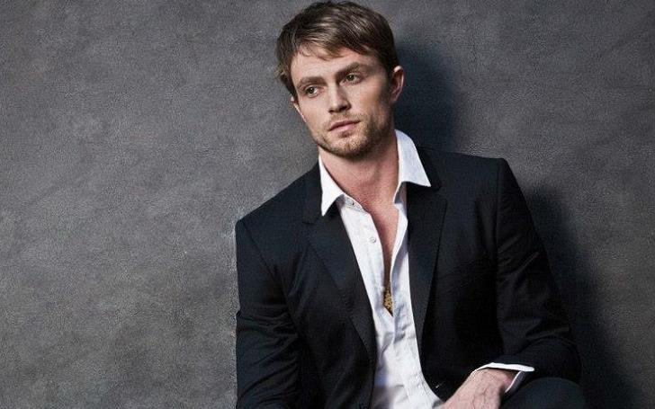 Wilson Bethel é casado com uma esposa? Tudo sobre seus casos amorosos e namoradas