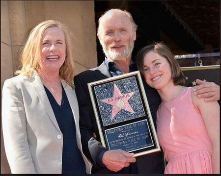 Lily Harris es la única hija del actor de The Truman Show, Ed Harris, y su esposa, Amy Madigan.