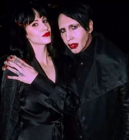 Fotógrafa profissional nascida na Flórida, Lindsay Usich com seu marido e cantor, Marilyn Manson.
