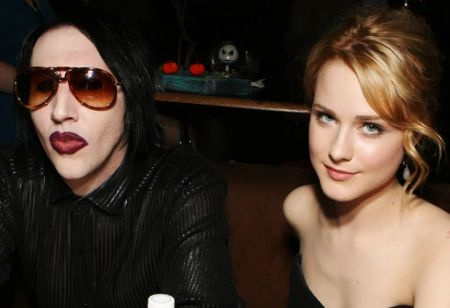 A atriz de West World, Evan Rachel Wood, com seu ex-parceiro e cantor de Tainted Love, Marilyn Manson.