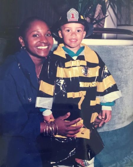 Tavior con su madre Darlene Mowry