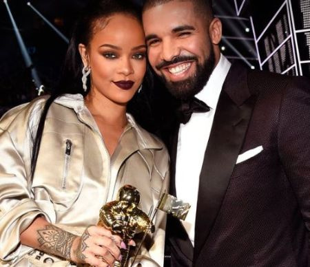 Exparejas y dúo de cantantes Rihanna y Drake