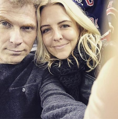 Bobby Flay namorando uma namorada Helene Yorke: Eles namoraram por mais de um ano.