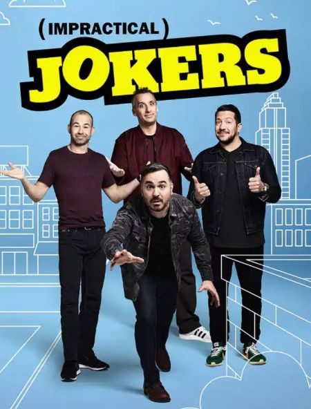 Brian Quinn com seus membros do elenco de Jokers impraticáveis