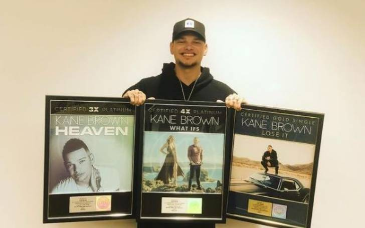   Chi sono i genitori di Kane Brown? La sua famiglia, il padre, il matrimonio e altro