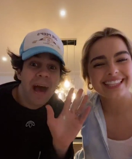 Addison Rae e o suposto namorado David Dobrik.