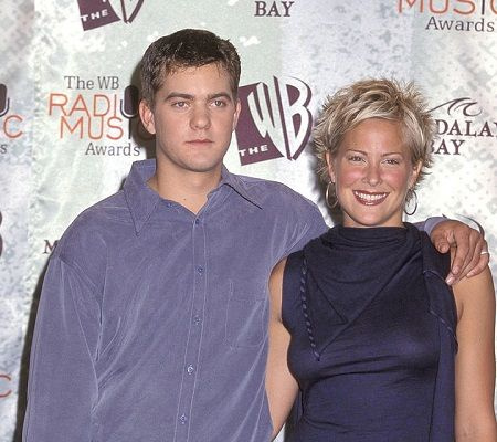 Joshua Jackson também namorou Brittany Daniel.