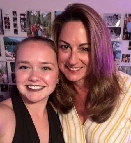 Kim Broderick com sua filha, Kendall.