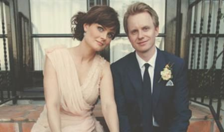 Emily y David en su boda