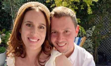 Alex Cowper-Smith vive una vida feliz con su segunda esposa, Kim Cowper-Smith y su hijo.