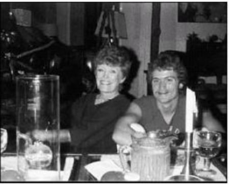   Rue McClanahan, die Mutter der verstorbenen Schauspielerin Mark Bish, war sechsmal mit sechs verschiedenen Männern verheiratet.