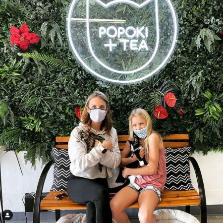   Baby Lyssa mit ihrer Tochter