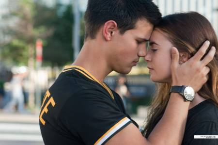 lily collins con ex bf taylor lautner