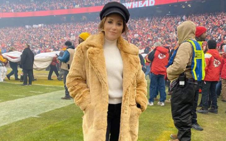   Quem é o marido de Kay Adams ou ela está namorando um namorado? Detalhes aqui