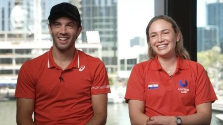 Les joueuses de tennis professionnelles Donna et Borna sur la photo