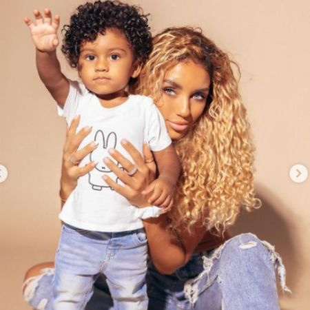   Jason Derulo con su madre soltera Jena Frumes