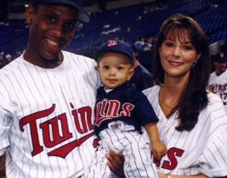   Randi Martin con su hijo Patrick Mahomes y su exmarido Pat Mahomes