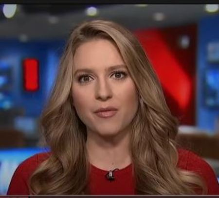   Hillary Vaughn è tra i cinque membri di Five Hundred To Make It Into The Fox's Ailes Junior Reporter Program