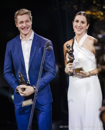 Selon certaines rumeurs, Marco Odermatt serait en couple avec Belinda Bencic