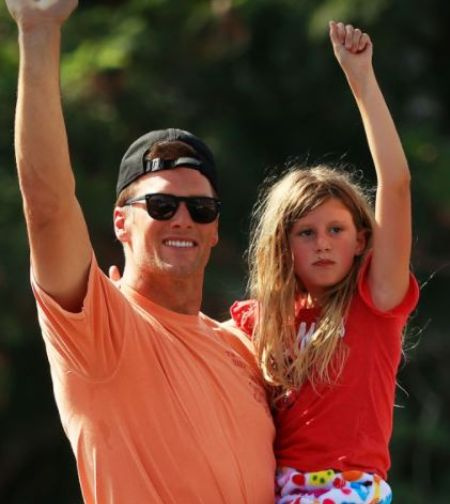 Vivian Lake Brady, filha de Tom Brady e Gisele Bundchen, nasceu em dezembro de 2012.