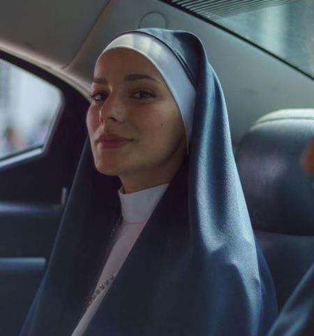 Oka Giner también interpretó a Elena en la serie de Netflix 2021, Hija de otra madre/Madre solo hay dos.