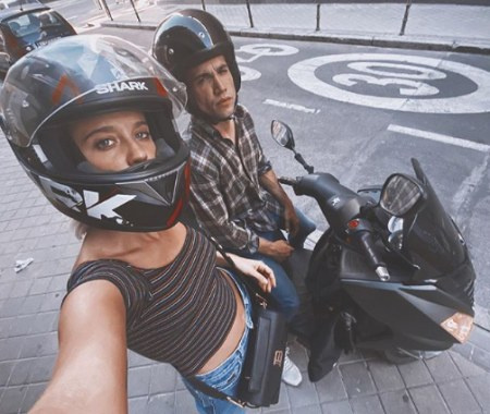 Jaime e María prontos para montar