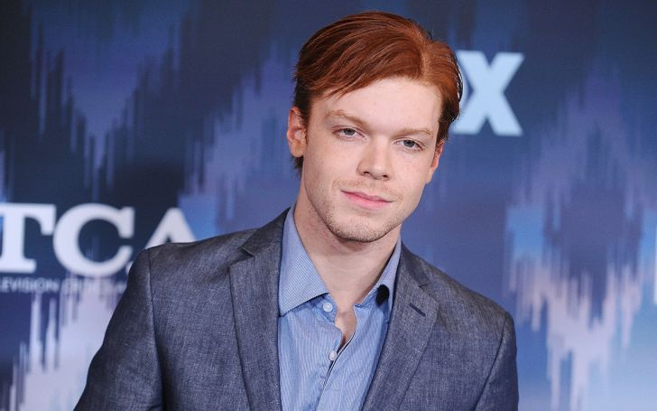 Quem é a namorada de Cameron Monaghan depois de terminar com Peyton List?