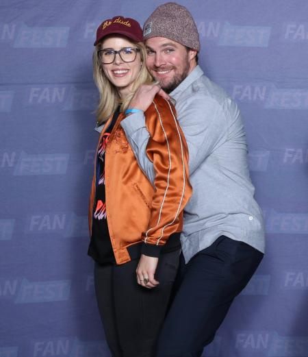 Emily Bett Rickards marido na tela Stephen (1)