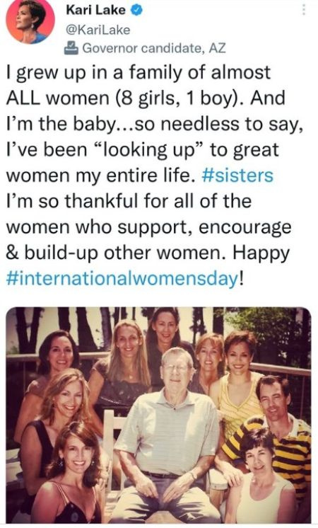   Kari Lake ist das jüngste von 9 Kindern