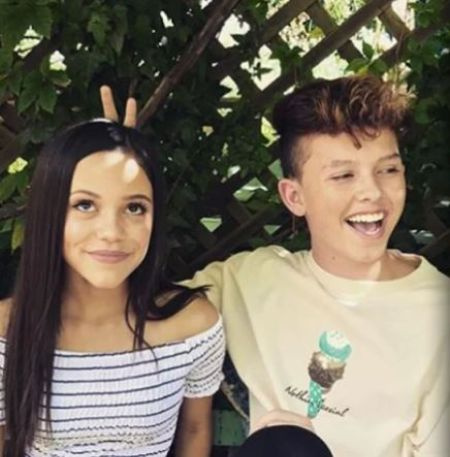 A estrela principal de quarta-feira, Jenna Ortega, com a cantora e um de seus supostos ex-namorados, Jacob Sartorius