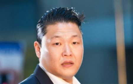 O cantor de Gangnam Style, PSY.