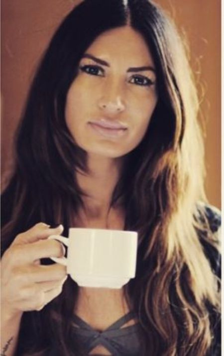 Nativo de Medford, Oregón y cantante de Kick Me, Kellin Quinn's wife, Katelynn Quinn.