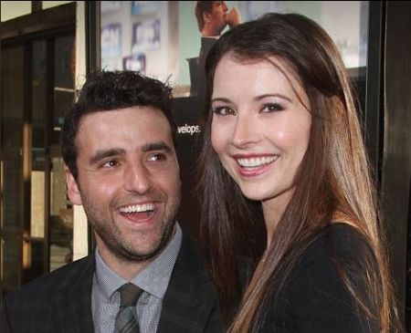 Vanessa Britting com seu marido ator David Krumholtz, com quem se casou em maio de 2010.