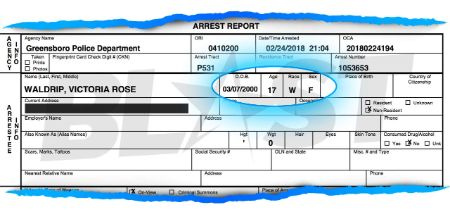 Woah Vicky est White Revendique le rapport d'arrestation de la police