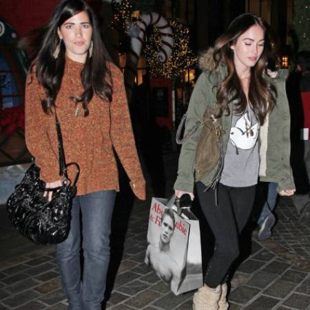 Gloria's daughters Megan Fox & Kristi Branim Fox