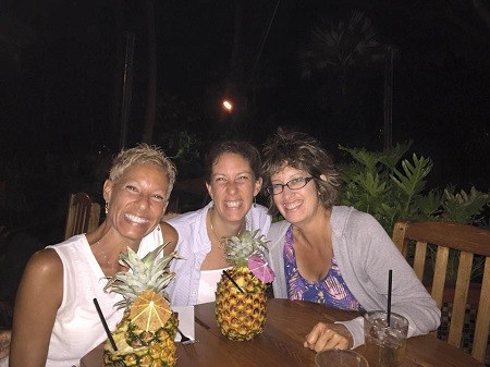 Diana Lasso avec ses sœurs.