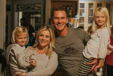 Katherine Hough com seu marido T.J. Drechsel e crianças