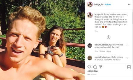   Una publicación sobre Bridgette anunciando su primer aniversario de cuatro años.