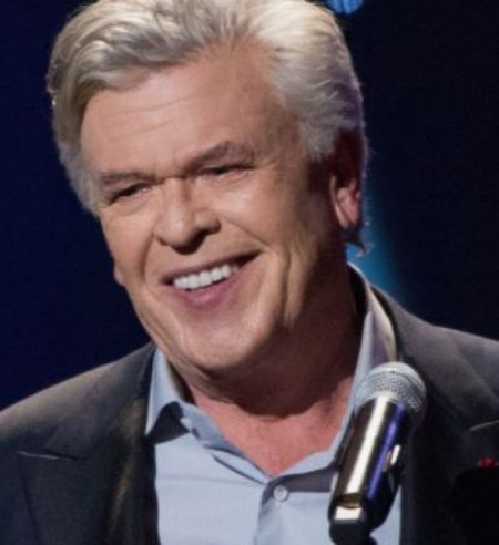   L'ex marito di Barbara Dobbs, Ron White.