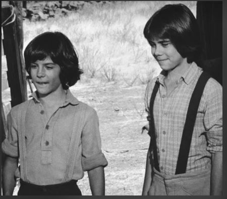 Matthieu Labyorteaux a un frère adoptif, Patrick Labyorteaux.