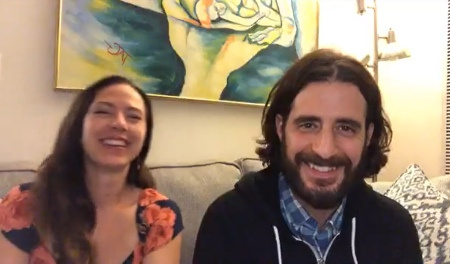 Jonathan Roumie e a suposta esposa Maria Vargo