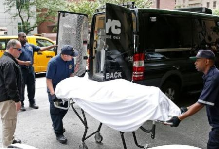   Die Mutter von Frances Beatrix, Kate Spade, tötete sich am 5. Juni 2018 durch Erhängen.