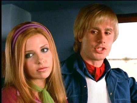 Freddie interpretó a Sarah's boyfriend in the 2002 film Scooby-Doo