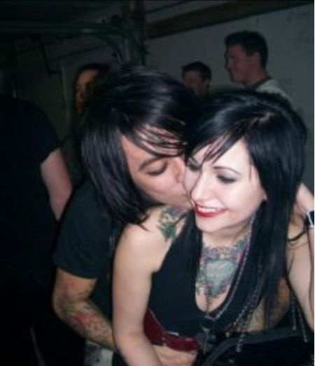 Ronnie Radke, exnovia,