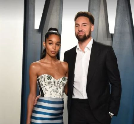 A atriz Laura Harrier, de 32 anos, com o ex-namorado e jogador de basquete Klay