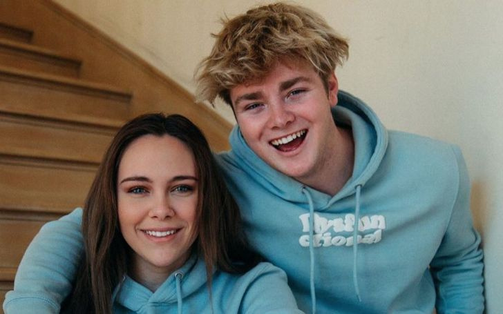   La petite amie d'Alex Warren, Kouvr Annon: tout sur leur relation