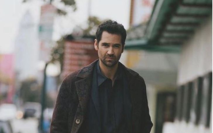 Chi è la moglie di Manuel Garcia Rulfo? La verità delle sue voci gay